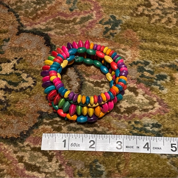 Colorful wooden bead wrap bracelet - Picture 4 of 6